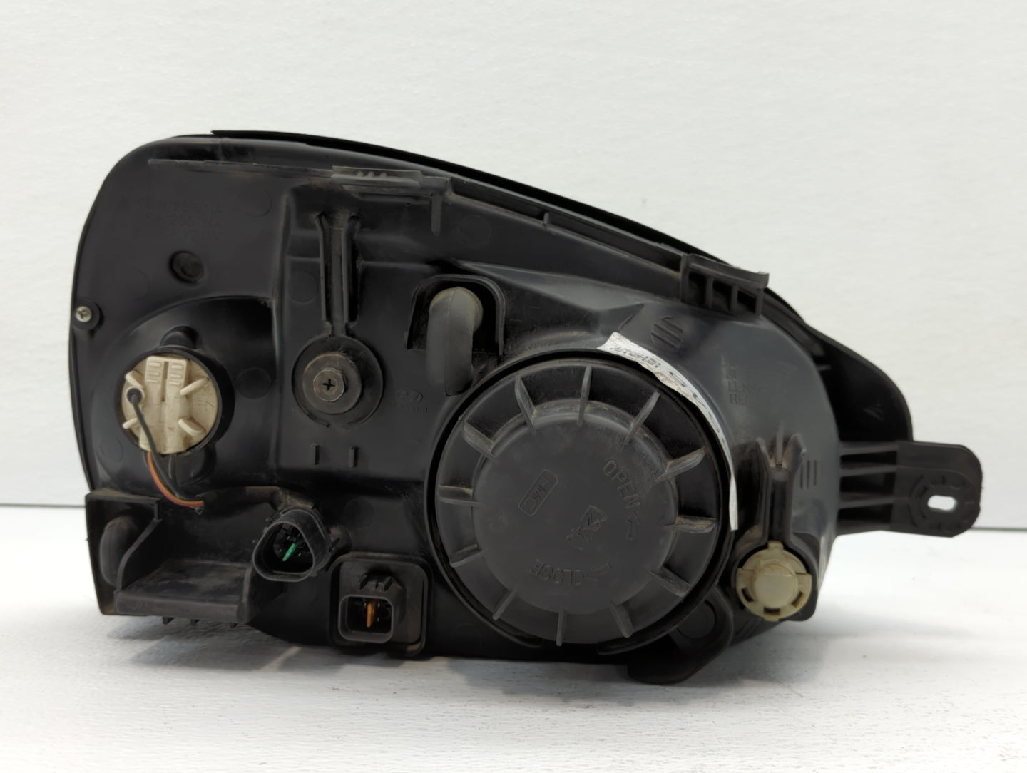 2004-2006 Hyundai Santa Fe Driver Left Oem Head Light Headlight Lamp - Oemusedautoparts1.com