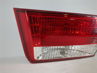 2006-2008 Hyundai Sonata Tail Light Assembly Passenger Right OEM P/N:92404-0A0 Fits Fits 2006 2007 2008 OEM Used Auto Parts 