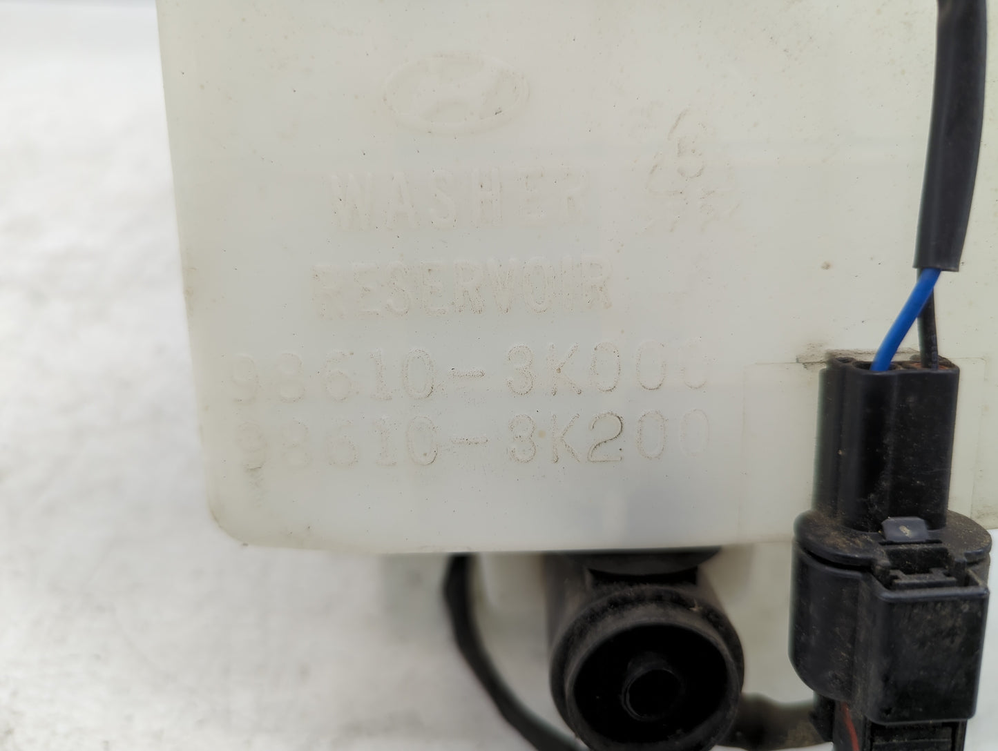 2006-2010 Hyundai Sonata Windshield Washer Fluid Reservoir Bottle Oem - Oemusedautoparts1.com