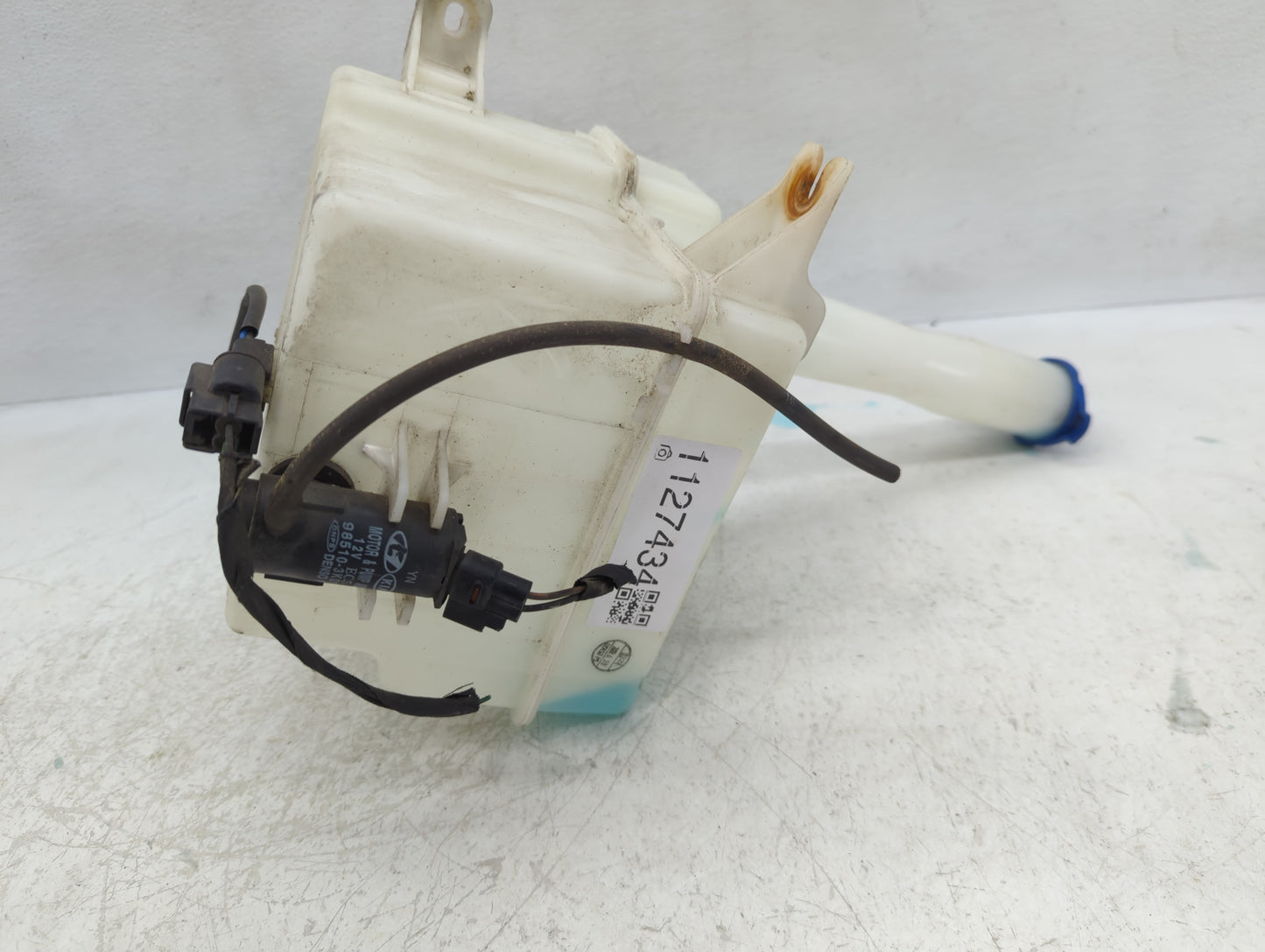 2006-2010 Hyundai Sonata Windshield Washer Fluid Reservoir Bottle Oem - Oemusedautoparts1.com
