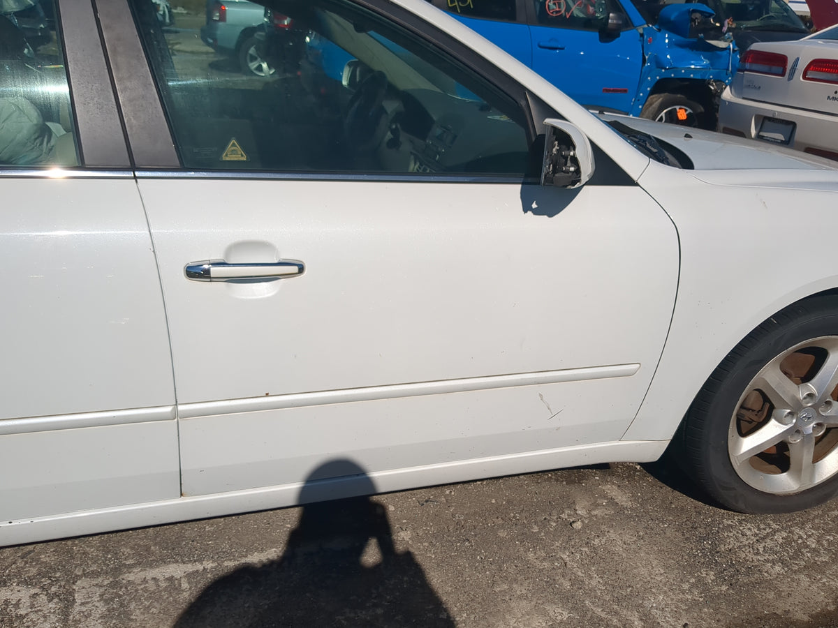 2006-2010 Hyundai Sonata Passenger Front Door Oem 1209161 - Oemusedautoparts1.com