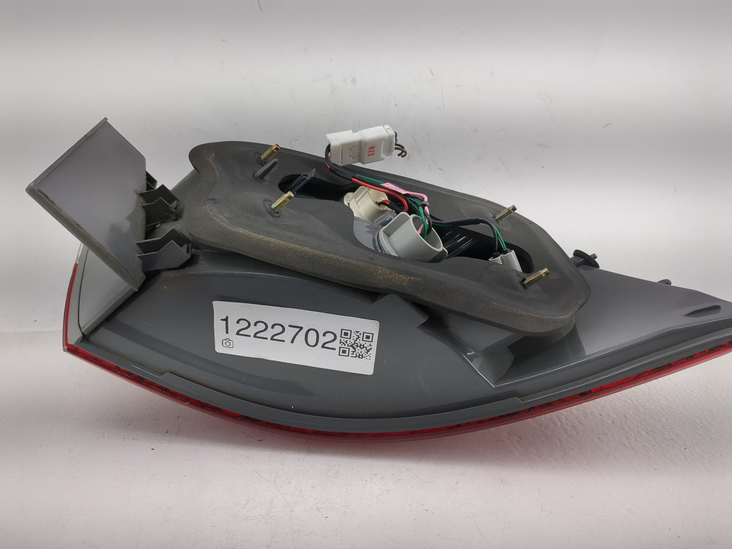 2006-2008 Hyundai Sonata Tail Light Assembly Passenger Right OEM Fits Fits 2006 2007 2008 OEM Used Auto Parts - Oemusedautop
