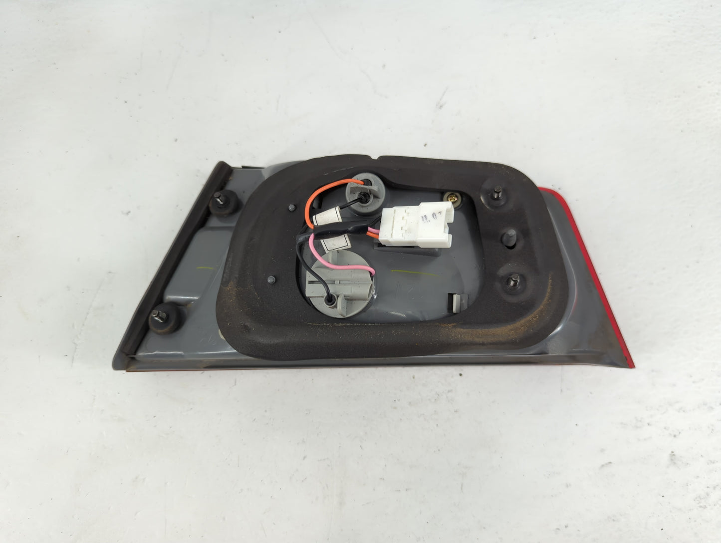 2006-2008 Hyundai Sonata Tail Light Assembly Driver Left OEM Fits Fits 2006 2007 2008 OEM Used Auto Parts - Oemusedautoparts