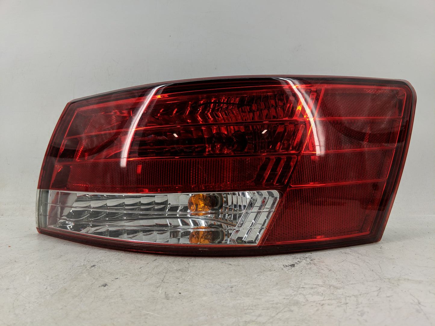 2006-2008 Hyundai Sonata Tail Light Assembly Passenger Right OEM Fits Fits 2006 2007 2008 OEM Used Auto Parts - Oemusedautop