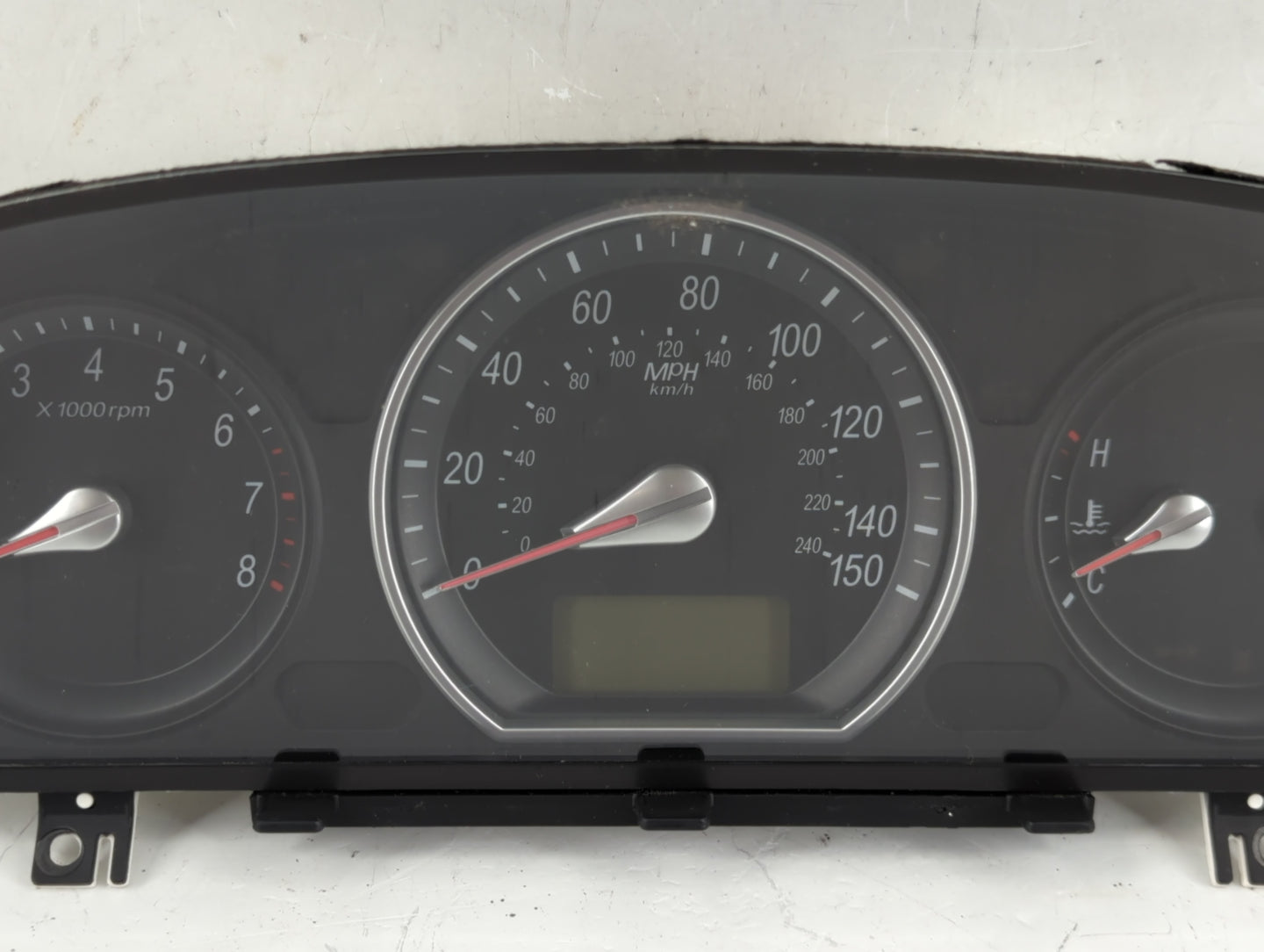 2006-2008 Hyundai Sonata Instrument Cluster Speedometer Gauges P/N:94001-0A230 Miles: Fits Fits 2006 2007 2008 OEM Used Auto