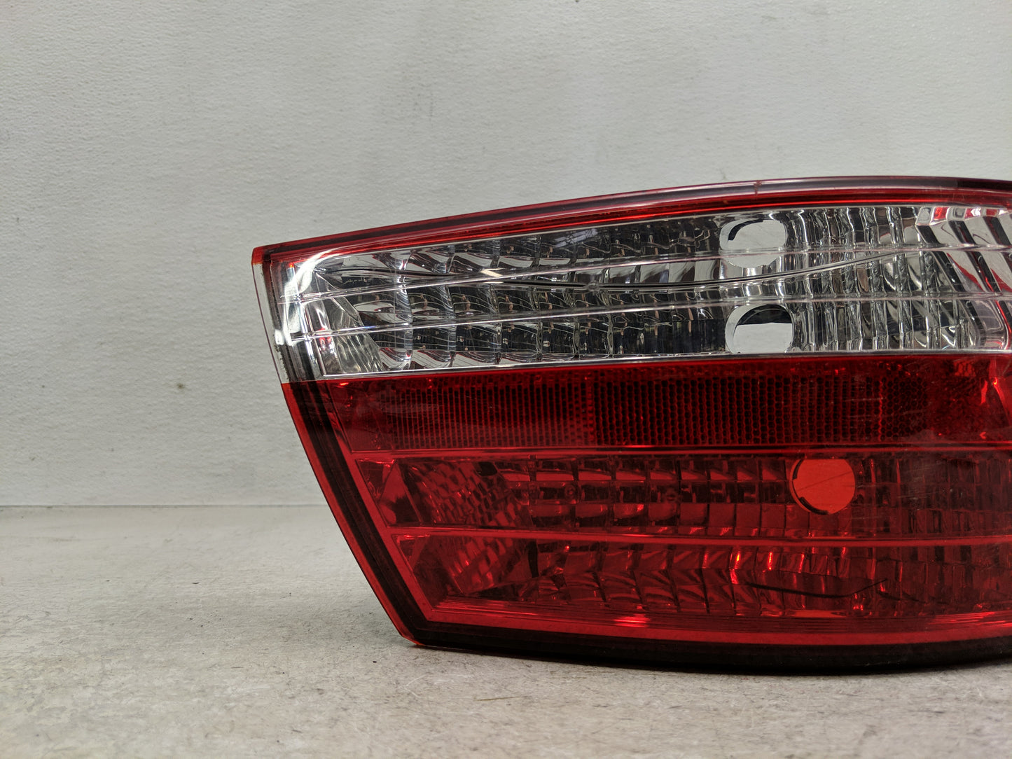 2006-2008 Hyundai Sonata Tail Light Assembly Passenger Right OEM Fits Fits 2006 2007 2008 OEM Used Auto Parts - Oemusedautop