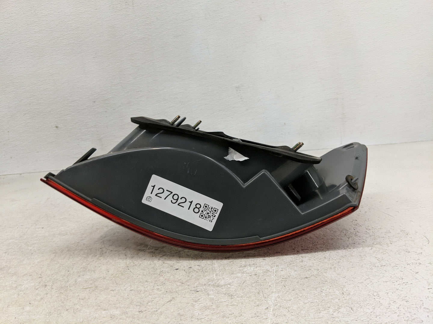 2006-2008 Hyundai Sonata Tail Light Assembly Passenger Right OEM Fits Fits 2006 2007 2008 OEM Used Auto Parts - Oemusedautop