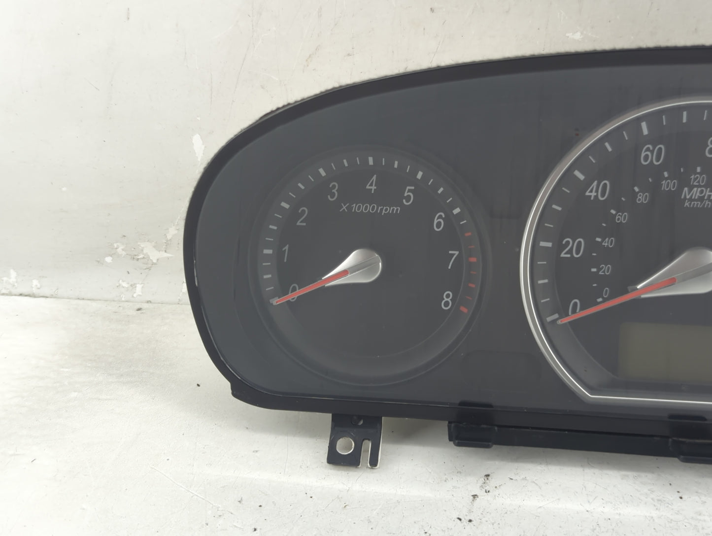 2006-2008 Hyundai Sonata Instrument Cluster Speedometer Gauges P/N:257-51061 Fits Fits 2006 2007 2008 OEM Used Auto Parts - 