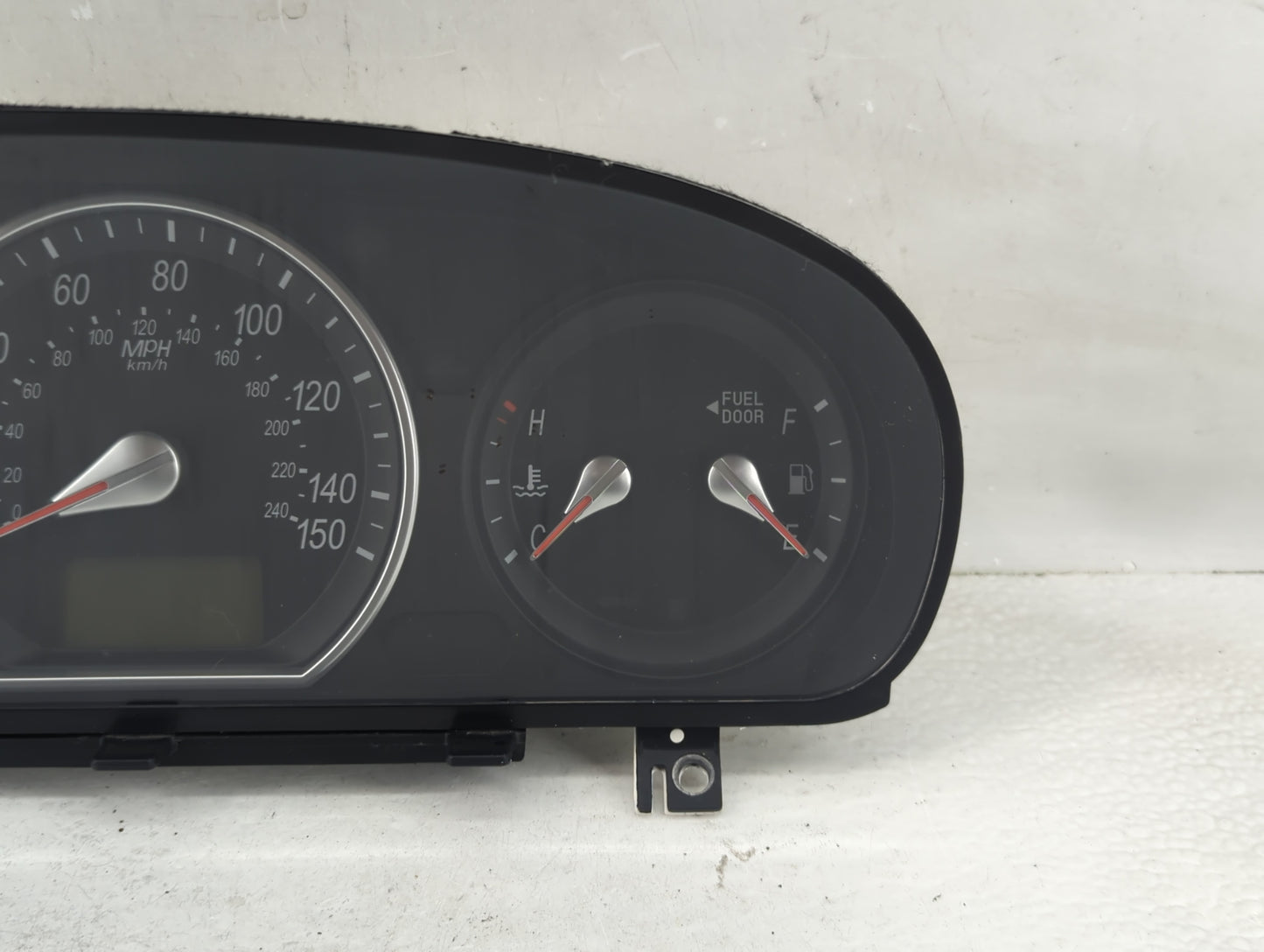 2006-2008 Hyundai Sonata Instrument Cluster Speedometer Gauges P/N:257-51061 Fits Fits 2006 2007 2008 OEM Used Auto Parts - 