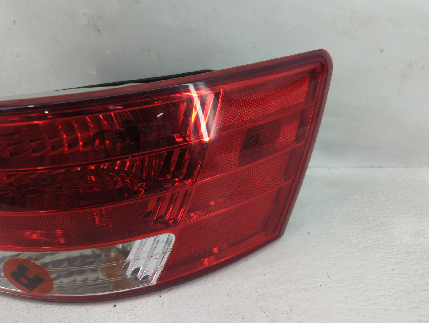 2006-2008 Hyundai Sonata Tail Light Assembly Passenger Right OEM P/N:92402-0A Fits Fits 2006 2007 2008 OEM Used Auto Parts -