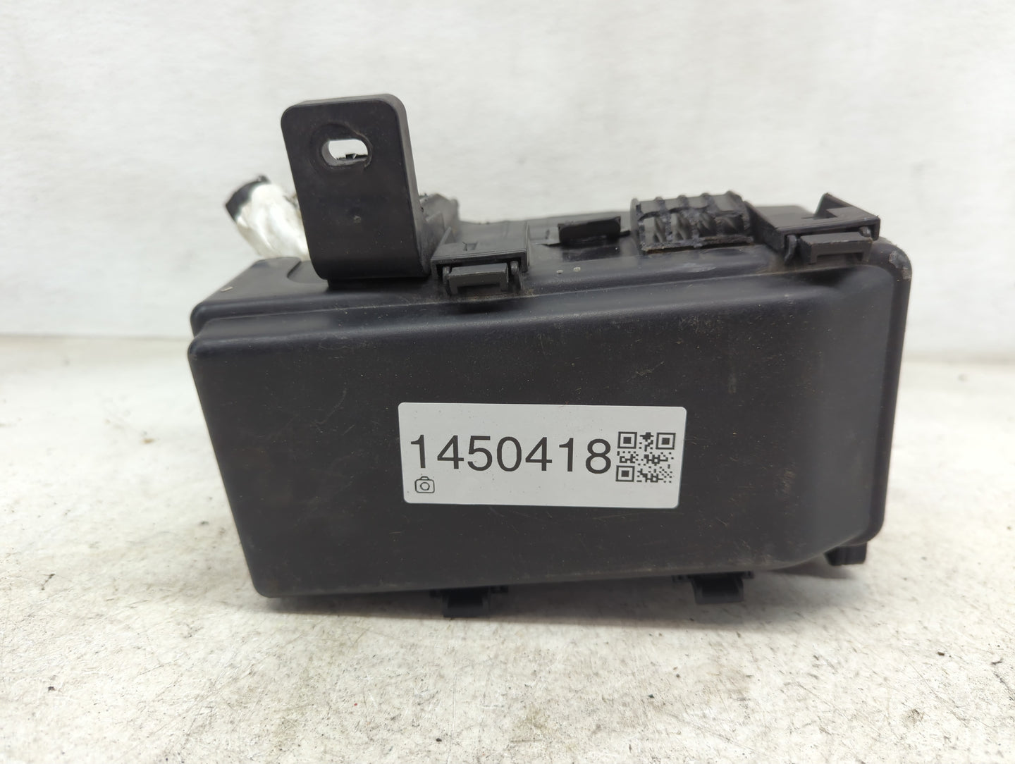 2006 Hyundai Sonata Fusebox Fuse Box Panel Relay Module P/N:91950-3K540 Fits OEM Used Auto Parts - Oemusedautoparts1.com