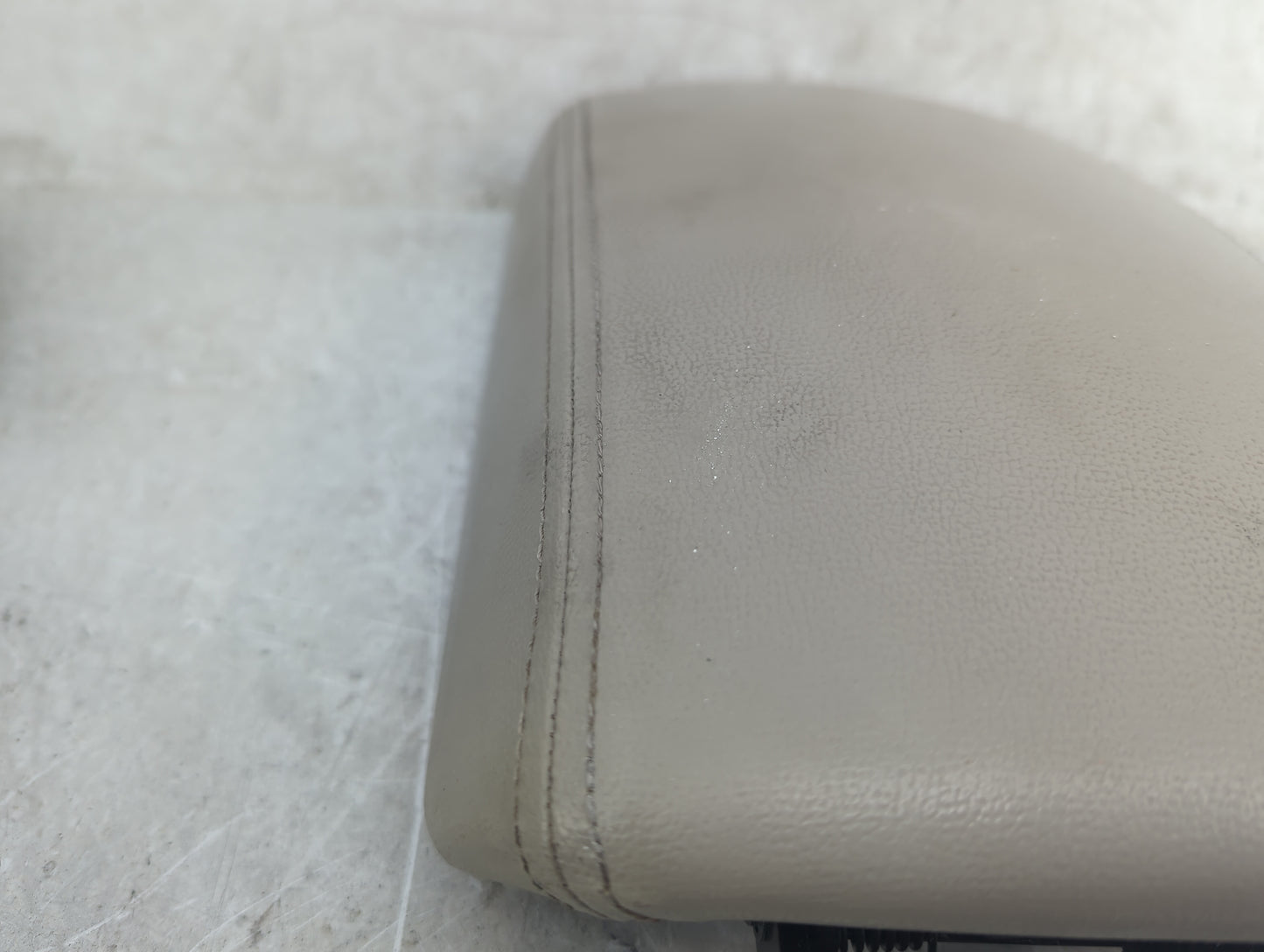 2006 Hyundai Sonata Center Console Armrest Cover Lid Fits OEM Used Auto Parts - Oemusedautoparts1.com