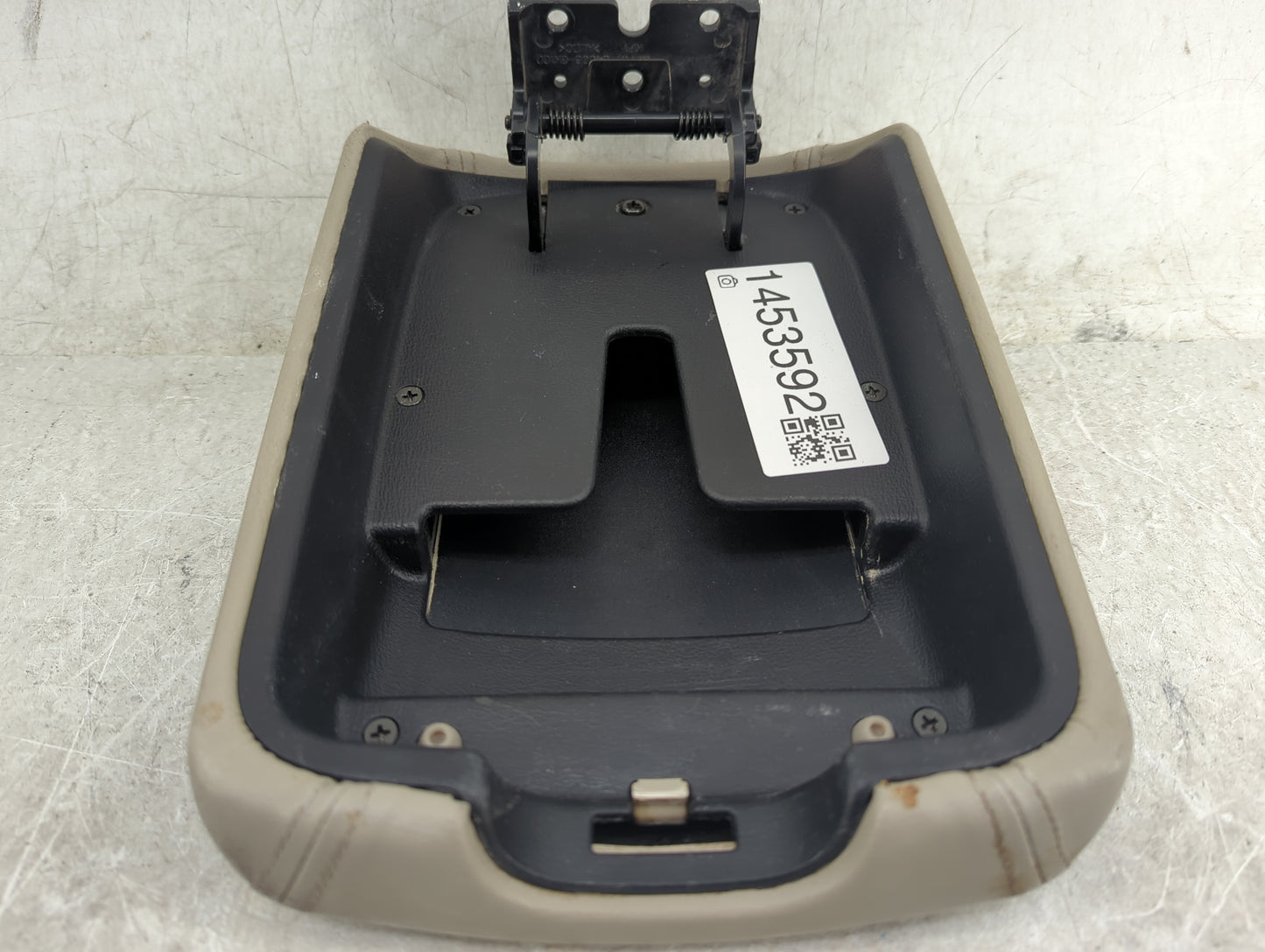 2006 Hyundai Sonata Center Console Armrest Cover Lid Fits OEM Used Auto Parts - Oemusedautoparts1.com