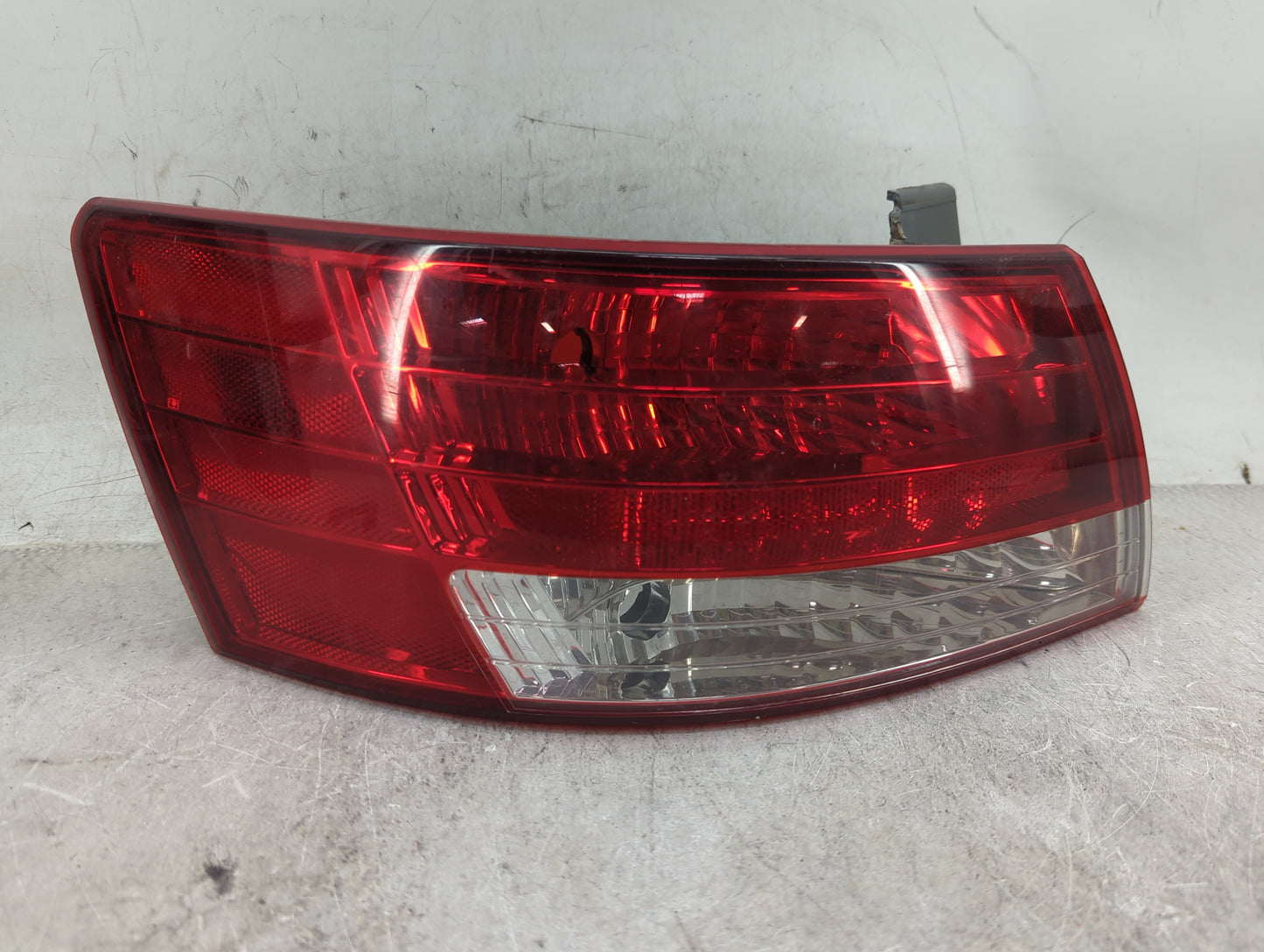 2006-2008 Hyundai Sonata Tail Light Assembly Driver Left OEM Fits Fits 2006 2007 2008 OEM Used Auto Parts - Oemusedautoparts