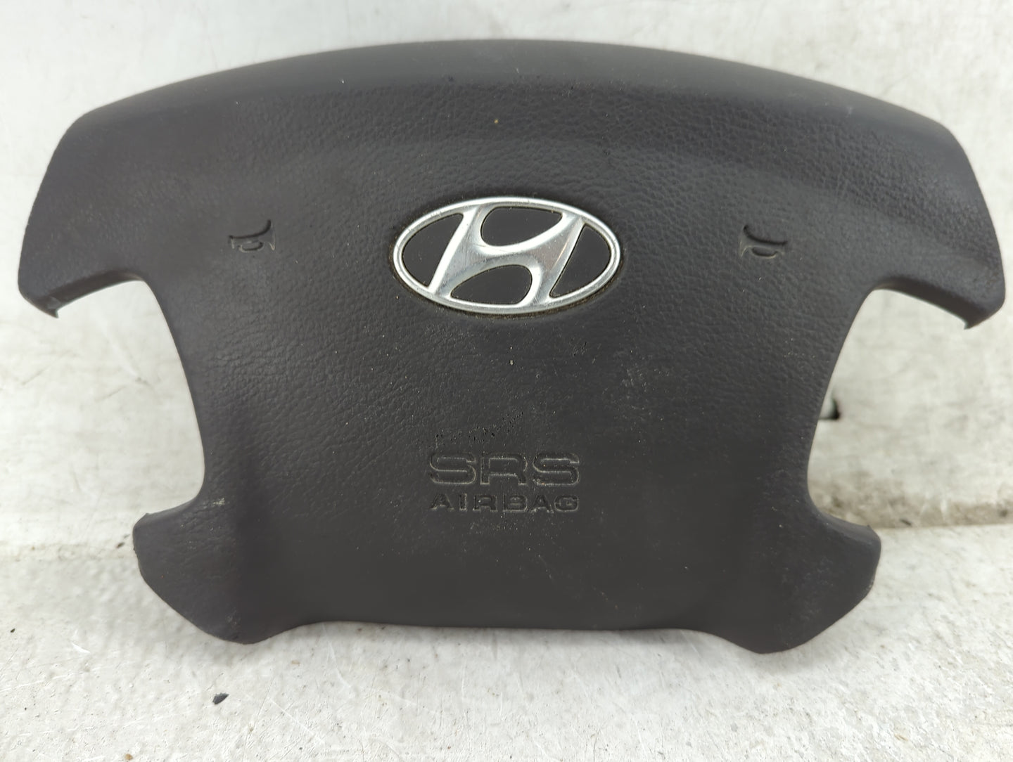 2006 Hyundai Sonata Air Bag Driver Left Steering Wheel Mounted - Oemusedautoparts1.com
