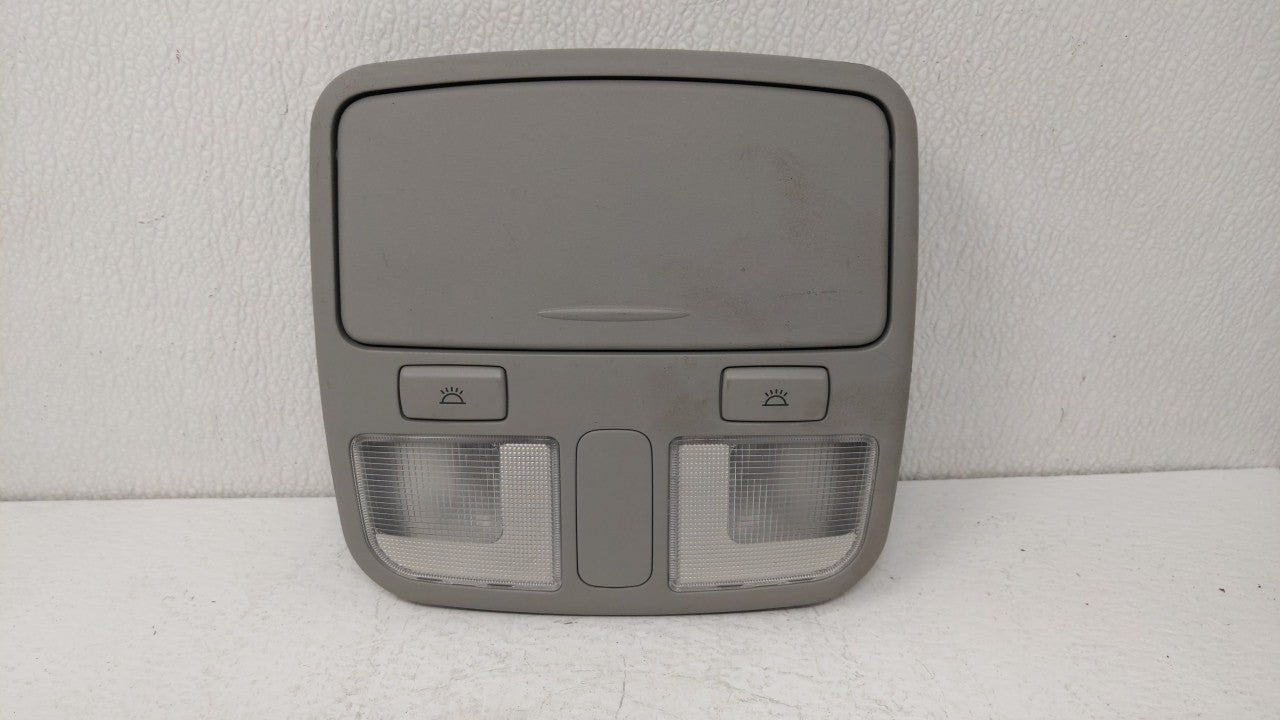 2006-2007 Hyundai Sonata Overhead Roof Console Interior Dome Light 166603 - Oemusedautoparts1.com