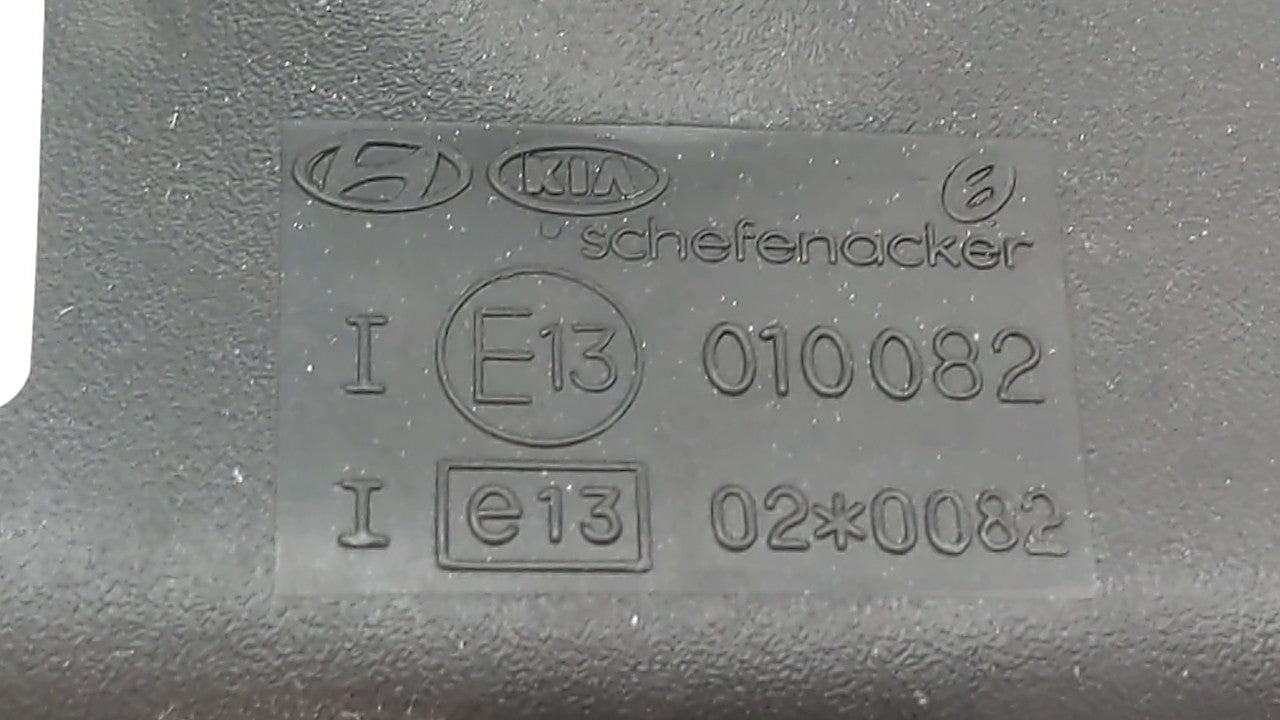 2006 Hyundai Sonata Interior Rear View Mirror Replacement OEM P/N:026391 E13010082 Fits OEM Used Auto Parts - Oemusedautopar