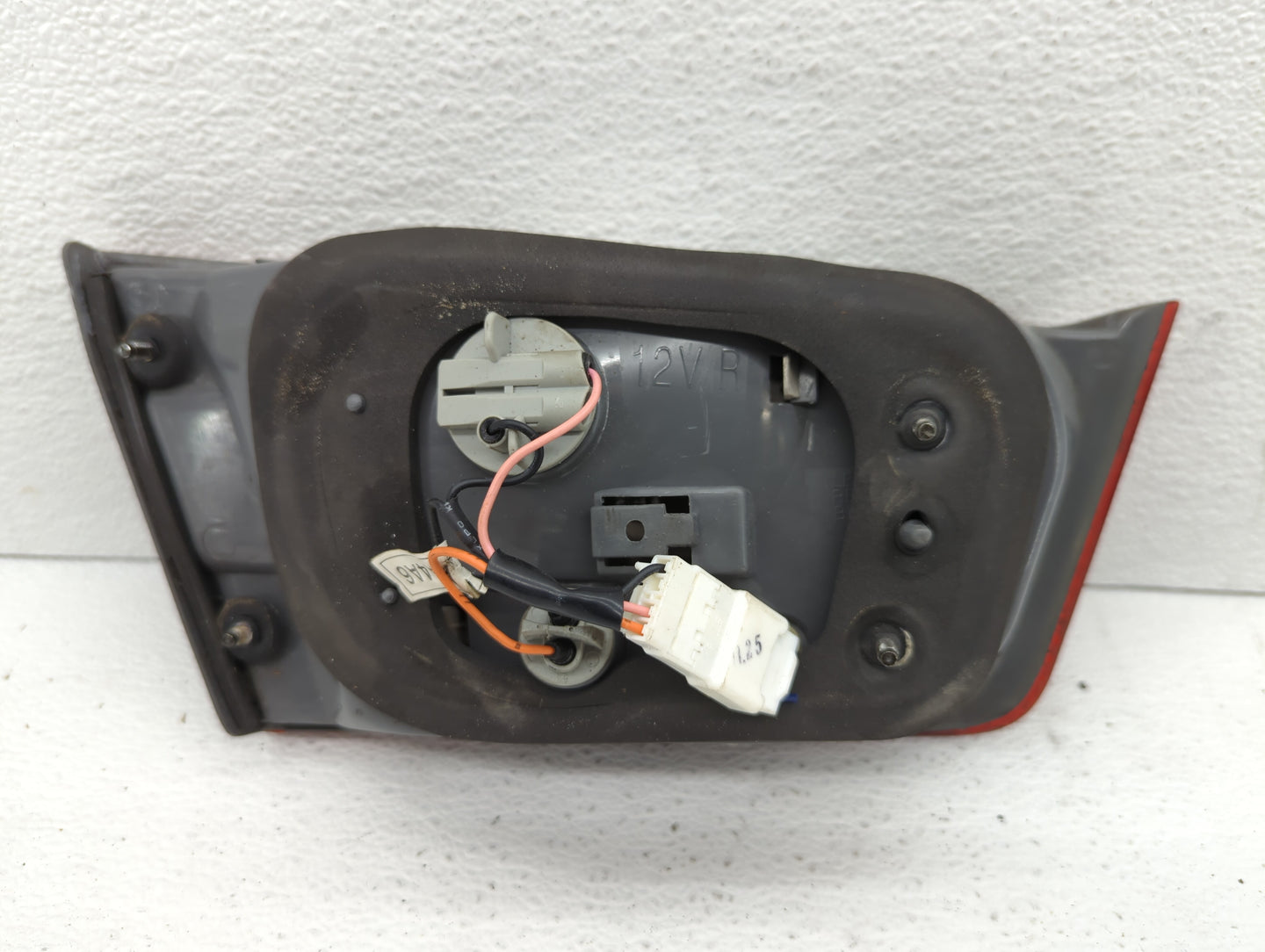 2006-2008 Hyundai Sonata Tail Light Assembly Passenger Right OEM P/N:92404-0A0 Fits Fits 2006 2007 2008 OEM Used Auto Parts 