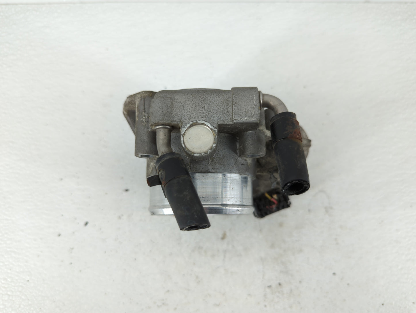2006-2010 Hyundai Sonata Throttle Body P/N:35100-25200 Fits Fits 2006 2007 2008 2009 2010 2011 2012 2013 OEM Used Auto Parts