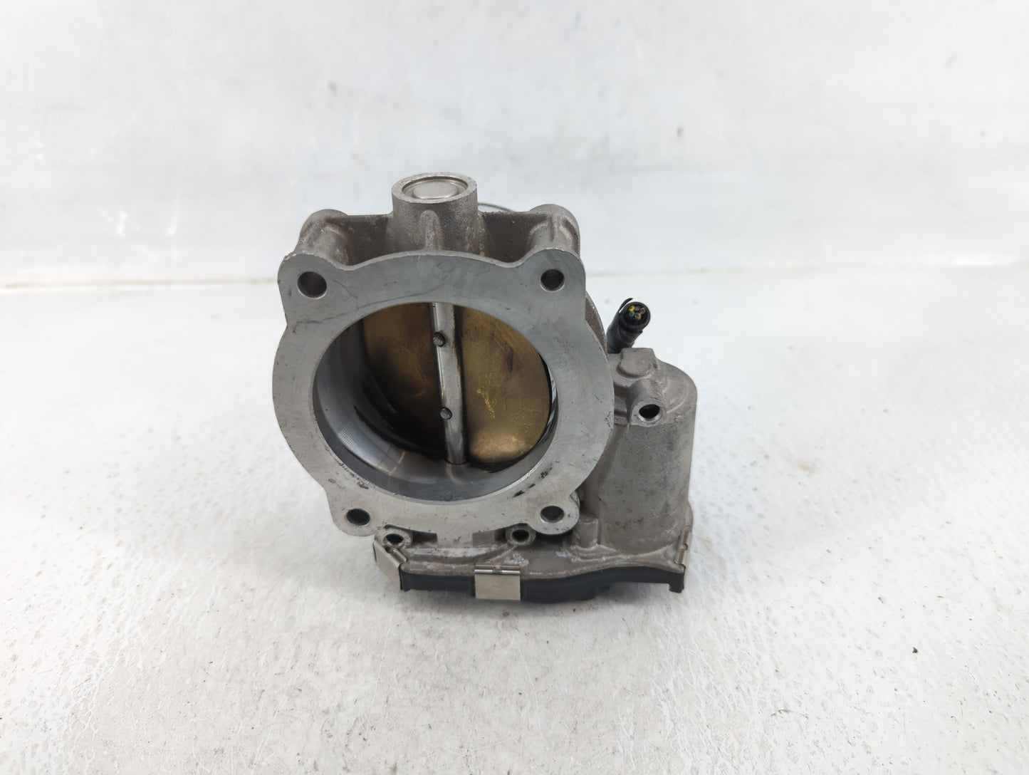 2006-2010 Hyundai Sonata Throttle Body P/N:12632172BA Fits Fits 2006 2007 2008 2009 2010 2011 2012 OEM Used Auto Parts - Oem