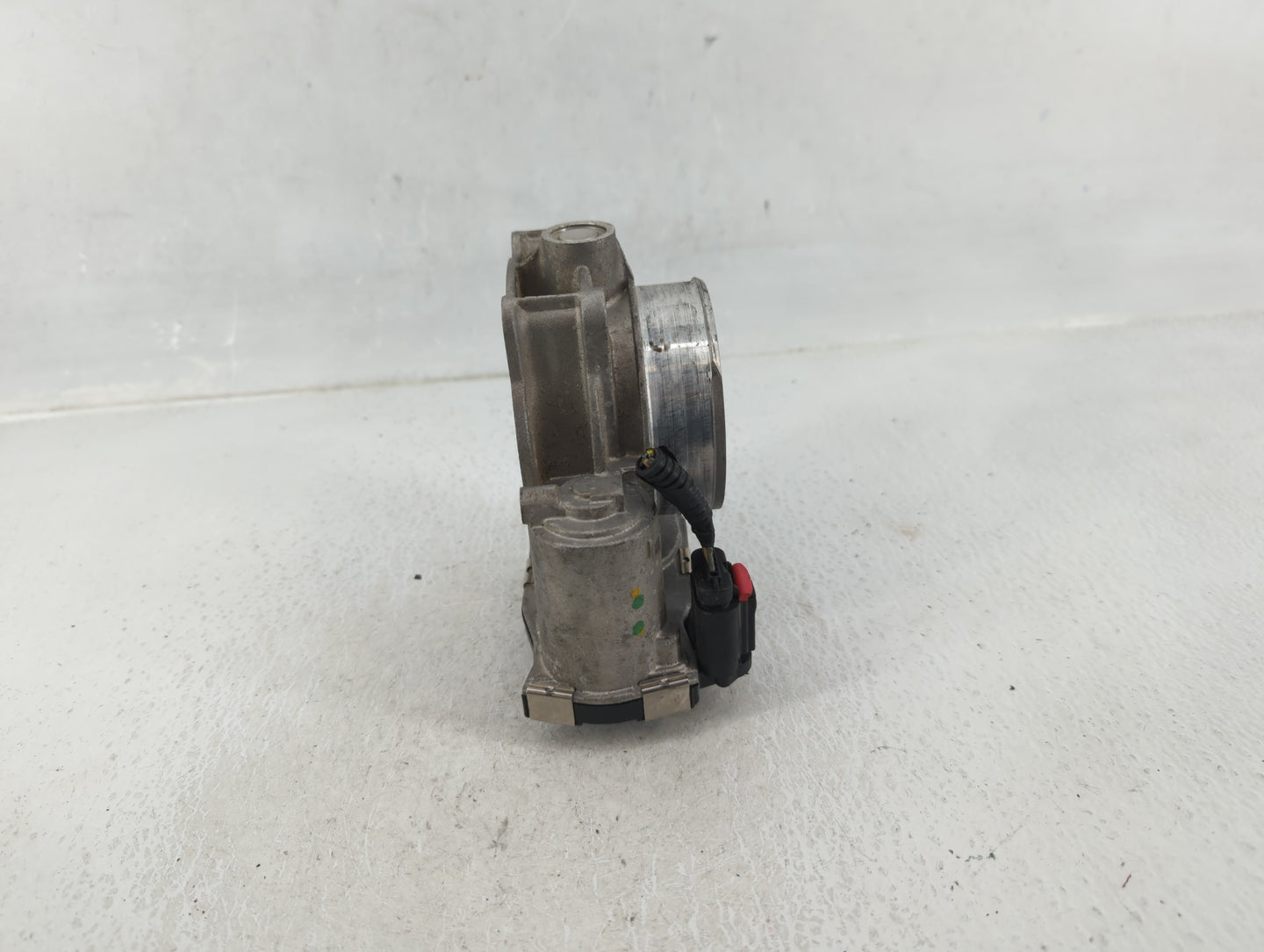 2006-2010 Hyundai Sonata Throttle Body P/N:12632172BA Fits Fits 2006 2007 2008 2009 2010 2011 2012 OEM Used Auto Parts - Oem