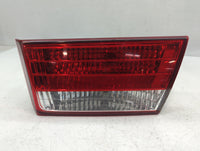 2006-2008 Hyundai Sonata Tail Light Assembly Passenger Right OEM P/N:92404-0A0 Fits Fits 2006 2007 2008 OEM Used Auto Parts 