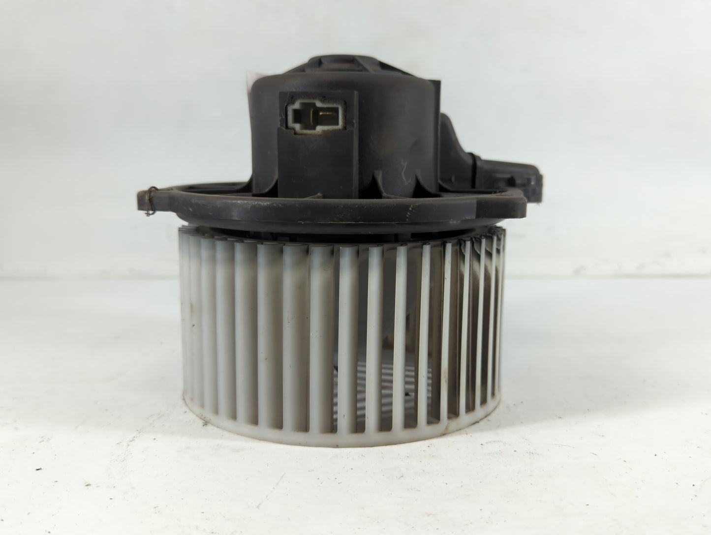 2006-2010 Hyundai Sonata Heater AC Blower Motor P/N:F00S33024 Fits Fits 2005 2006 2007 2008 2009 2010 2011 OEM Used Auto Par