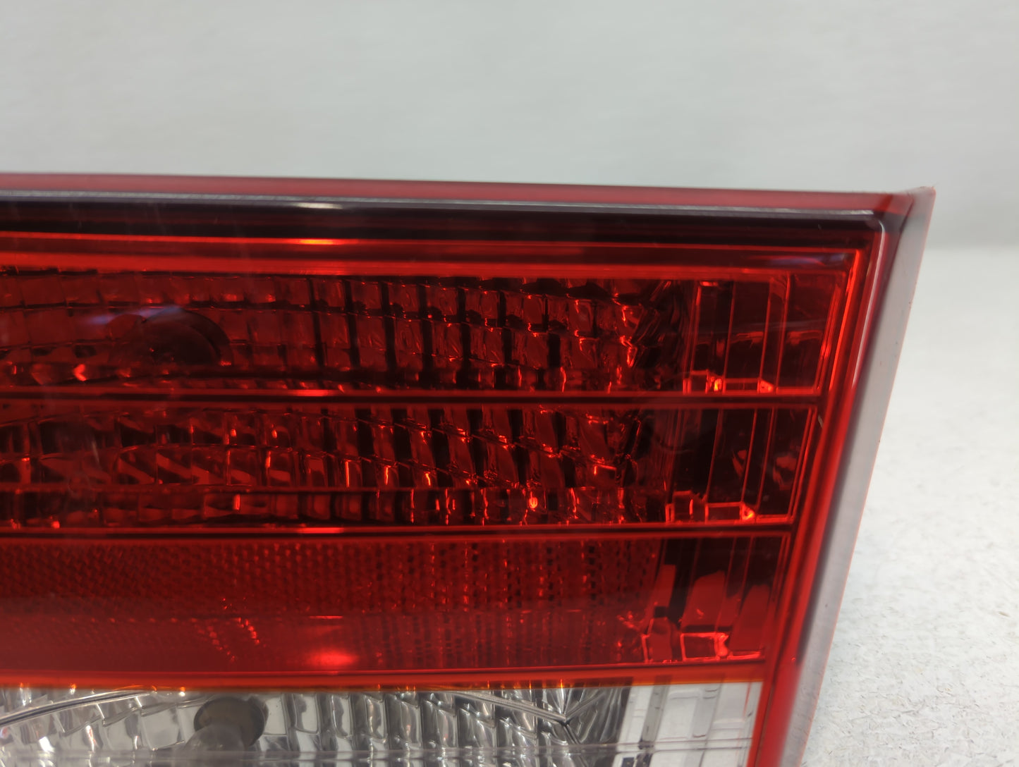2006-2008 Hyundai Sonata Tail Light Assembly Driver Left OEM P/N:50624A Fits Fits 2006 2007 2008 OEM Used Auto Parts - Oemus