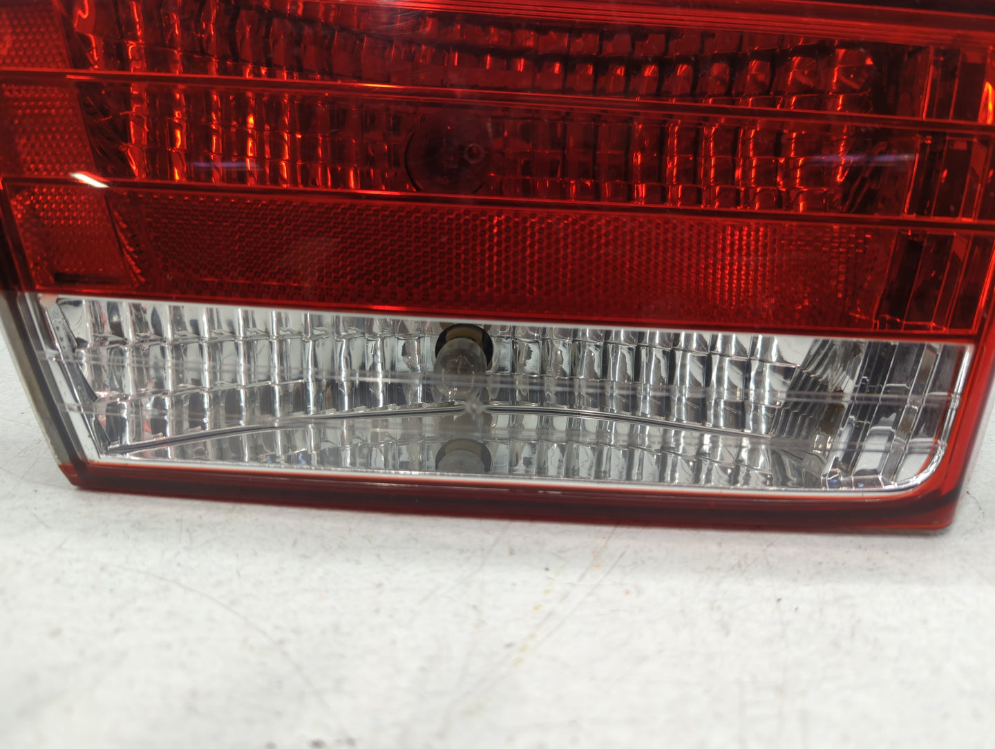 2006-2008 Hyundai Sonata Tail Light Assembly Driver Left OEM P/N:50624A Fits Fits 2006 2007 2008 OEM Used Auto Parts - Oemus