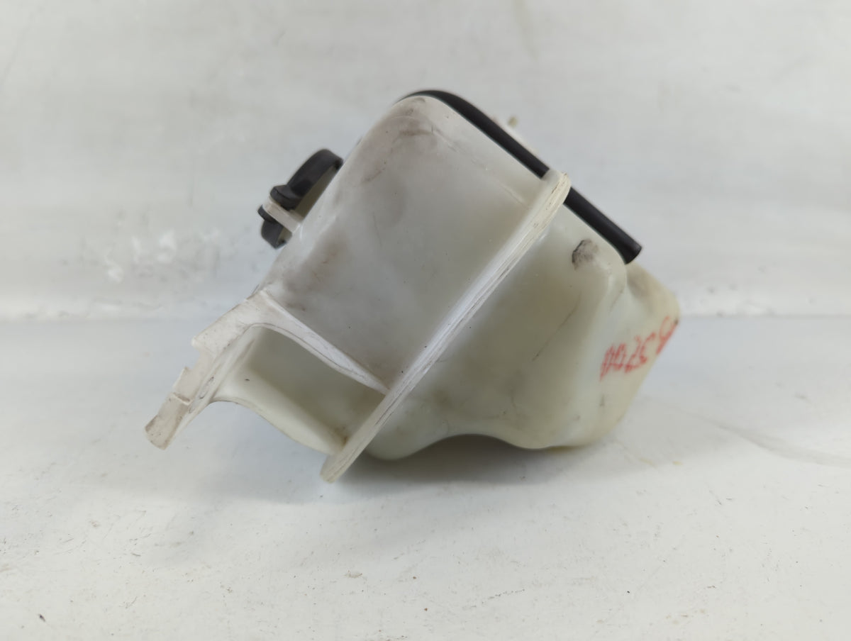 2006-2009 Hyundai Sonata Radiator Coolant Overflow Expansion Tank Bottle 751892 - Oemusedautoparts1.com