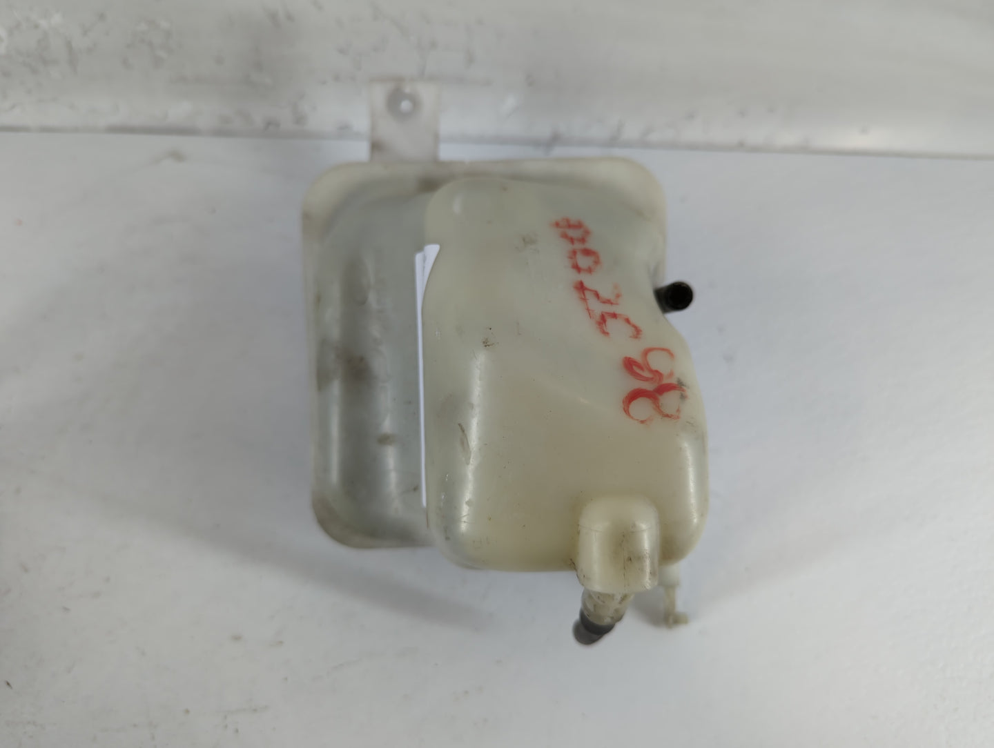2006-2009 Hyundai Sonata Radiator Coolant Overflow Expansion Tank Bottle 751892 - Oemusedautoparts1.com