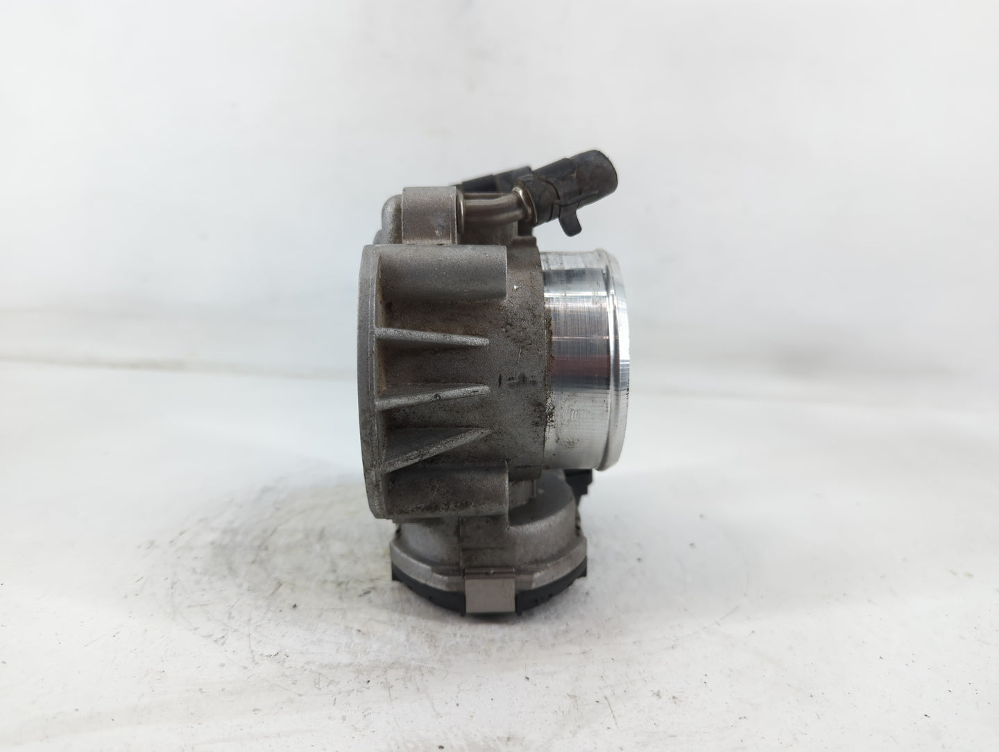 2006-2010 Hyundai Sonata Throttle Body P/N:0 280 750 180 Fits Fits 2006 2007 2008 2009 2010 2011 2012 2013 OEM Used Auto Par
