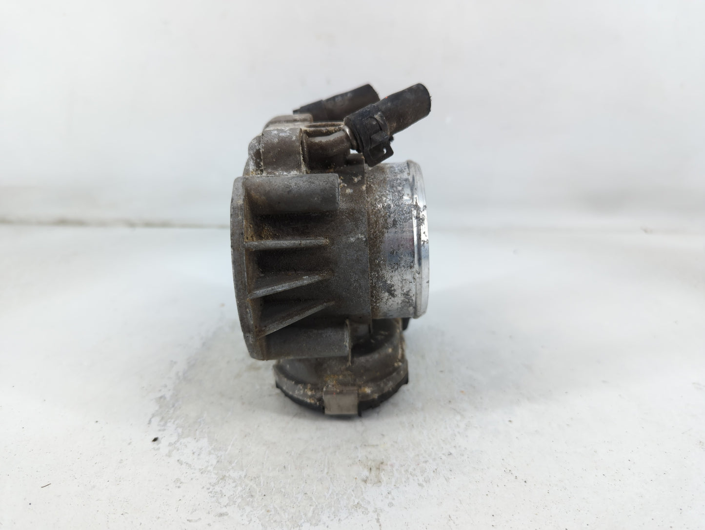 2006-2010 Hyundai Sonata Throttle Body P/N:35100-25200 Fits Fits 2006 2007 2008 2009 2010 2011 2012 2013 OEM Used Auto Parts
