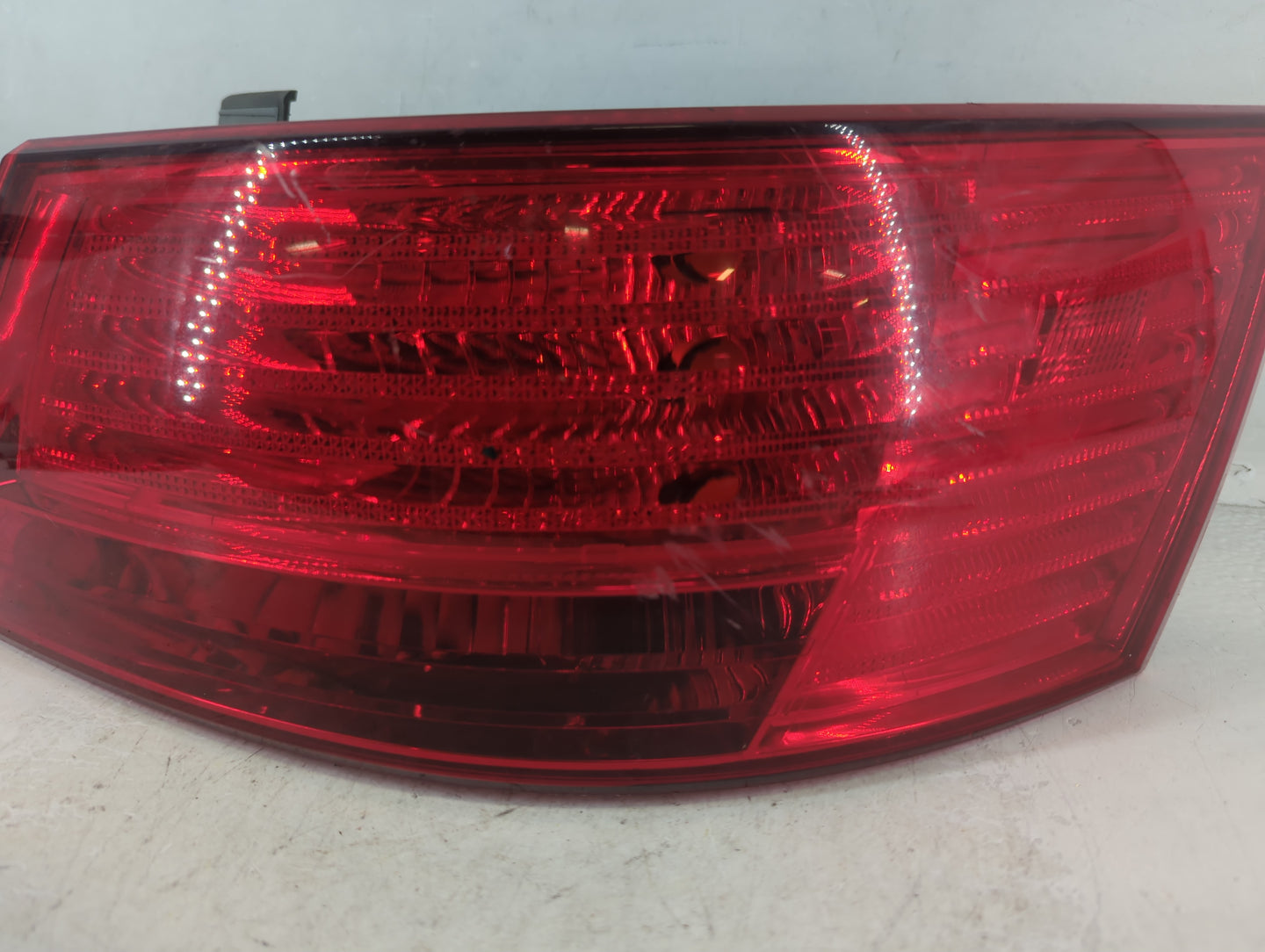 2006-2008 Hyundai Sonata Tail Light Assembly Passenger Right OEM P/N:92402-0A Fits Fits 2006 2007 2008 OEM Used Auto Parts -