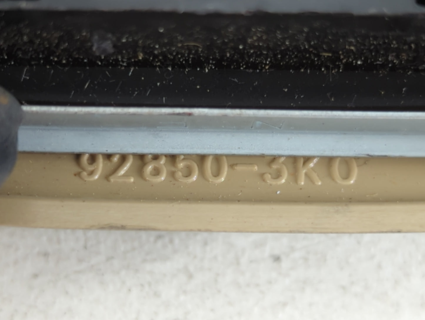 2006-2007 Hyundai Sonata Overhead Roof Console 926910 - Oemusedautoparts1.com