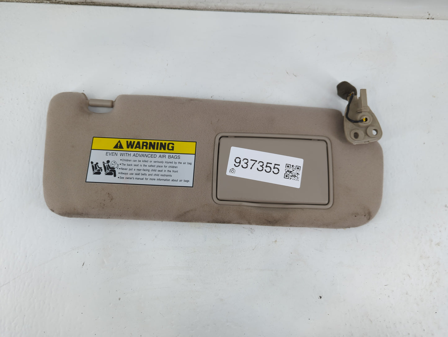 2006 Hyundai Sonata Sun Visor Shade Replacement Passenger Right Mirror Fits OEM Used Auto Parts - Oemusedautoparts1.com