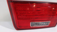 2006 Hyundai Sonata Tail Light Assembly Passenger Right OEM P/N:92404-0A0 Fits Fits 2007 2008 OEM Used Auto Parts - Oemuseda
