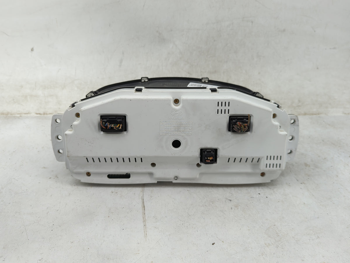 2005-2006 Hyundai Tiburon Instrument Cluster Speedometer Gauges P/N:G96AJ2 94011-2C285 Miles: Fits Fits 2005 2006 OEM Used A