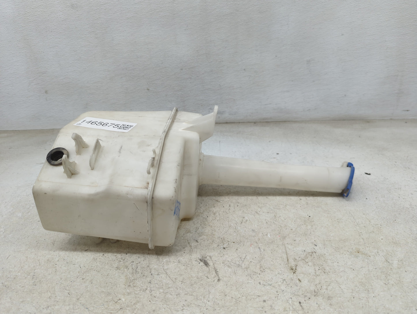 2005-2008 Hyundai Tiburon Windshield Washer Fluid Reservoir Bottle Oem 1465675 - Oemusedautoparts1.com