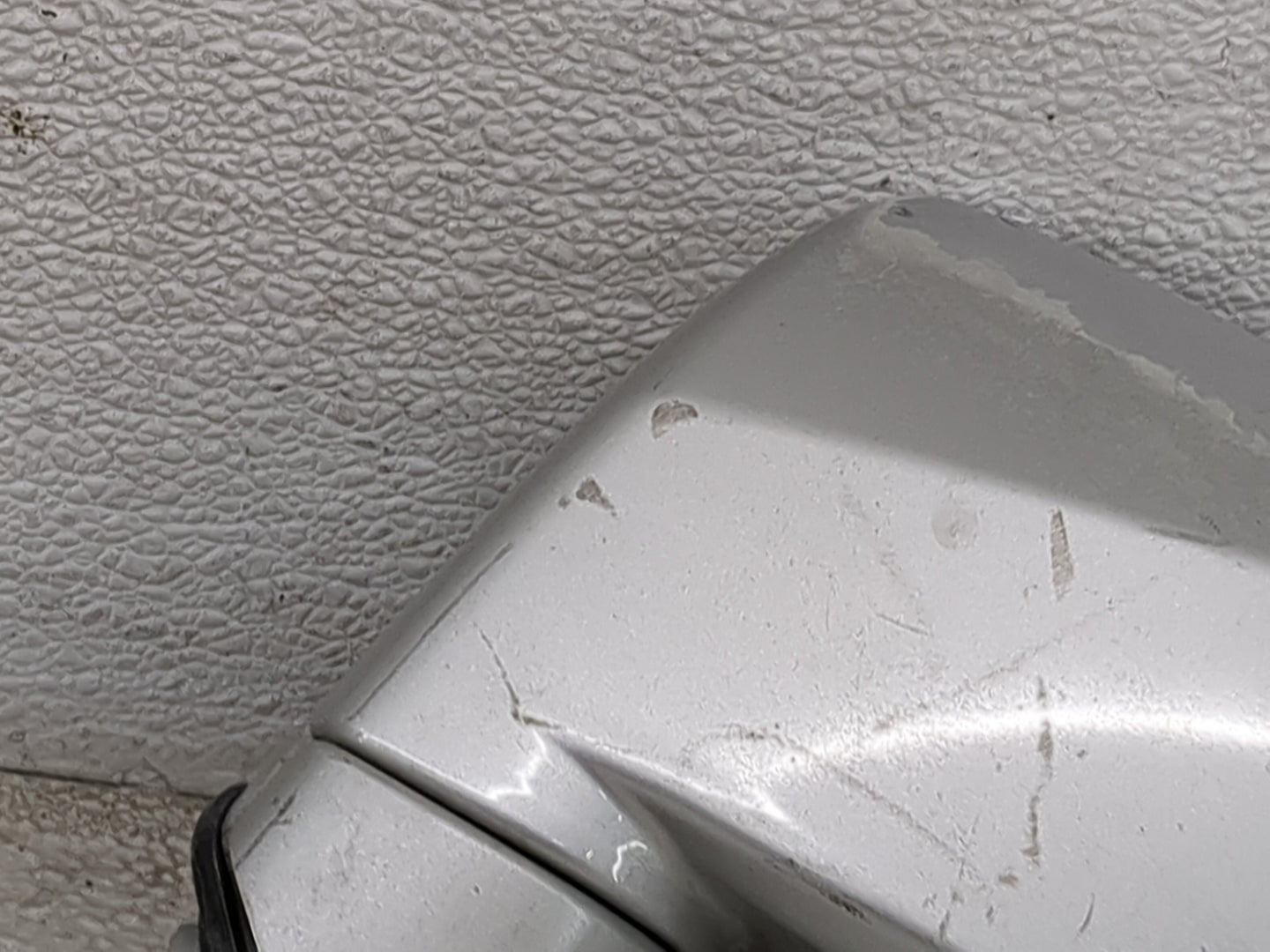 2005-2008 Hyundai Tiburon Driver Side View Mirror - Left Door Mirror OEM Used - Oemusedautoparts1.com