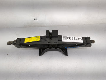 2006 Hyundai Tiburon Spare Scissor Car Jack 1479990