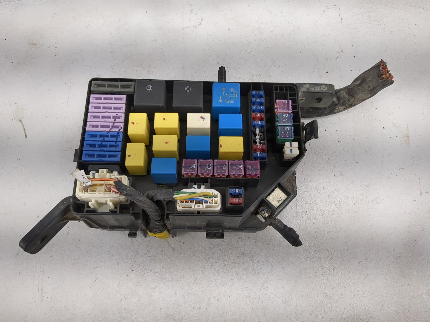 2003-2008 Hyundai Tiburon Fusebox Fuse Box Panel Relay Module P/N:91210-2C730 Fits Fits 2003 2004 2005 2006 2007 2008 OEM Us