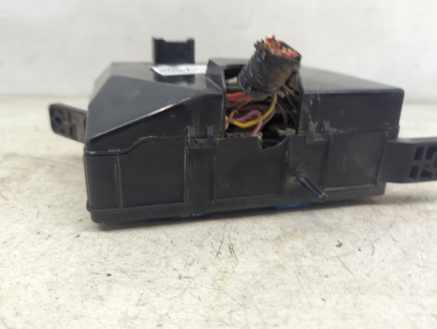 2003-2008 Hyundai Tiburon Fusebox Fuse Box Panel Relay Module P/N:91259 2C070 N91259-2C070-04 Fits OEM Used Auto Parts - Oem
