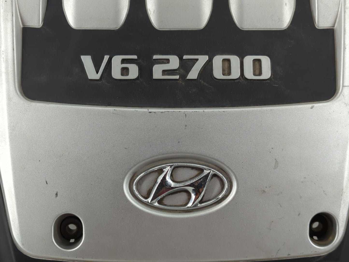 2006 Hyundai Tucson Engine Cover - Oemusedautoparts1.com