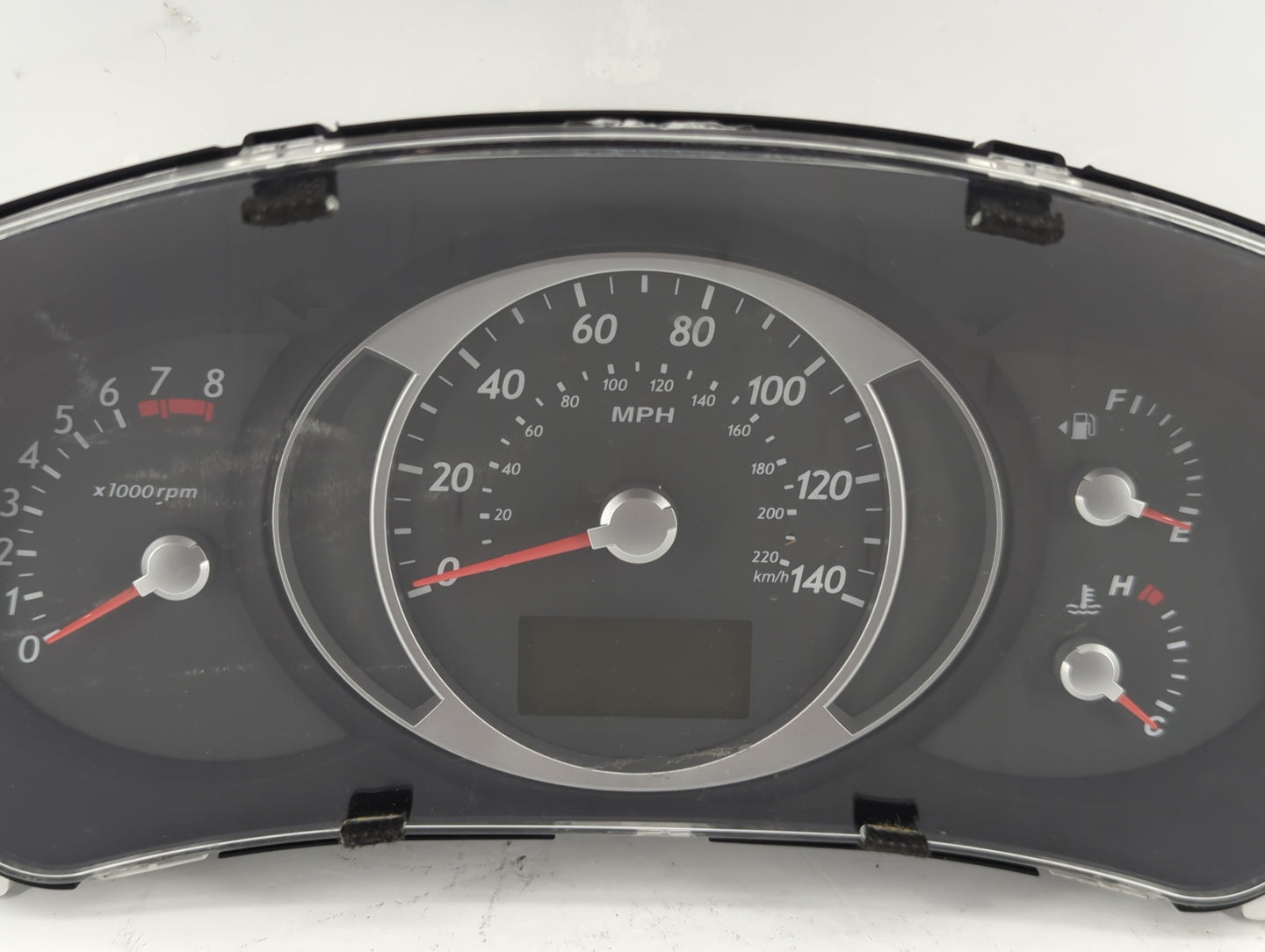 2005-2006 Hyundai Tucson Instrument Cluster Speedometer Gauges P/N:94001-2E130 Fits Fits 2005 2006 OEM Used Auto Parts - Oem