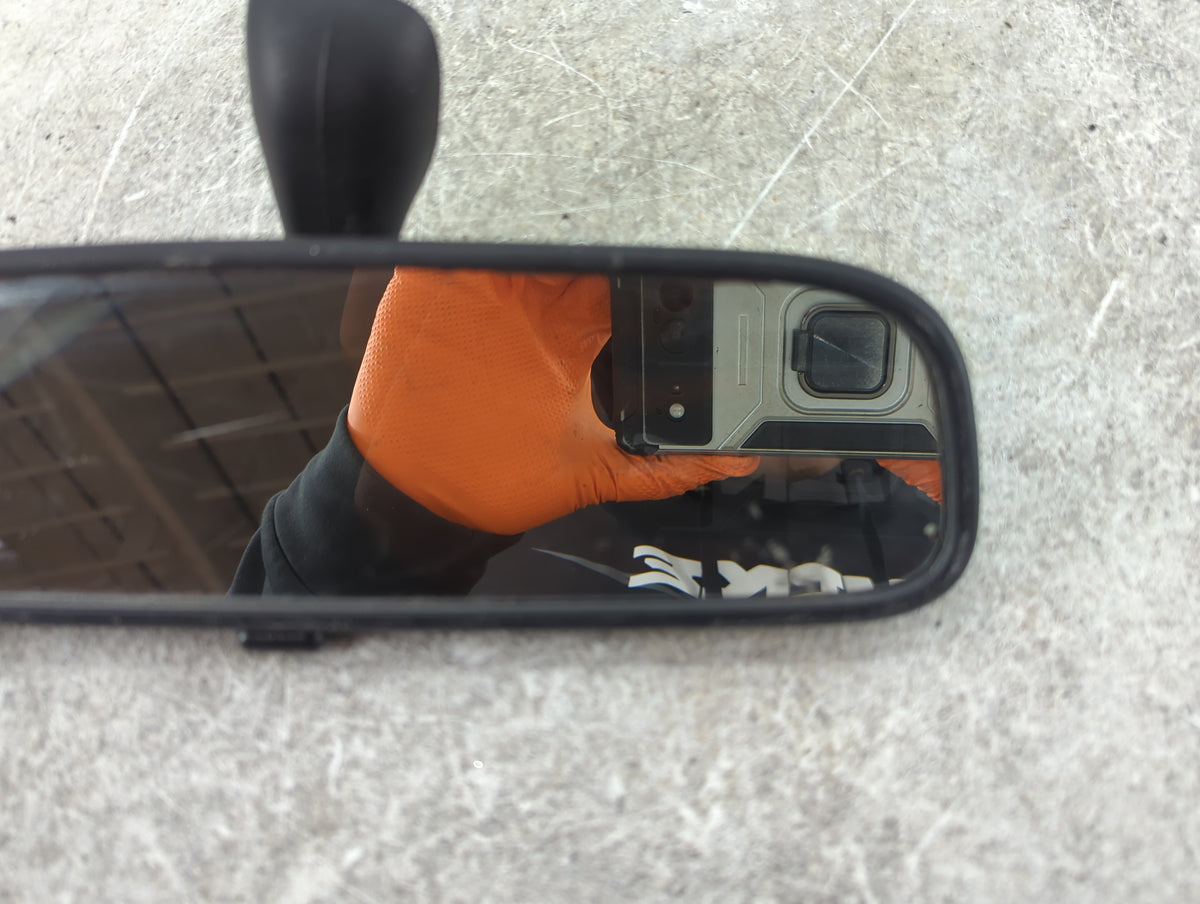 2005-2008 Hyundai Tucson Interior Rear View Mirror Replacement OEM P/N:E4 022743 Fits OEM Used Auto Parts - Oemusedautoparts