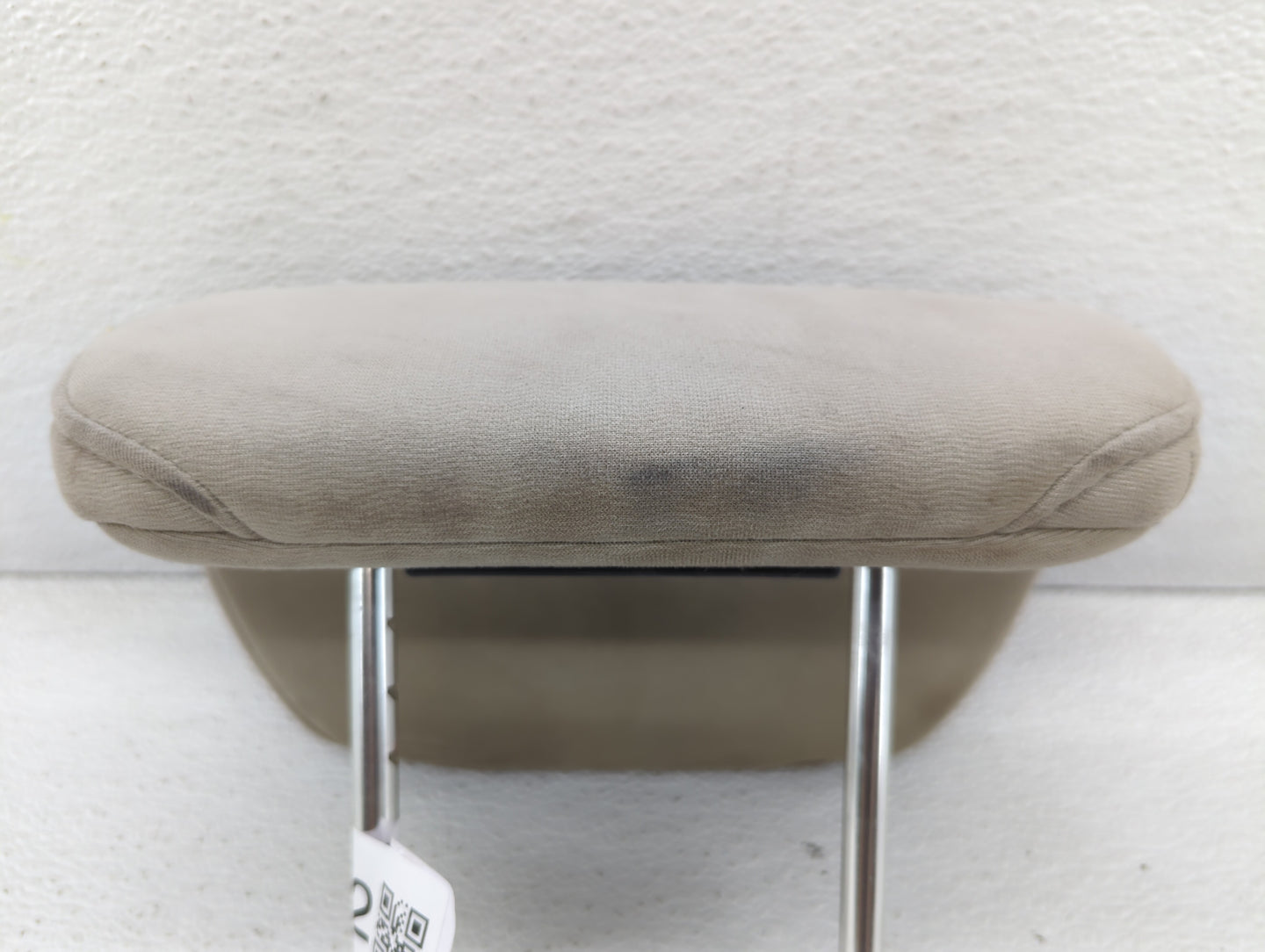 2005-2008 Hyundai Tucson Headrest Head Rest Rear Seat Tan - Oemusedautoparts1.com