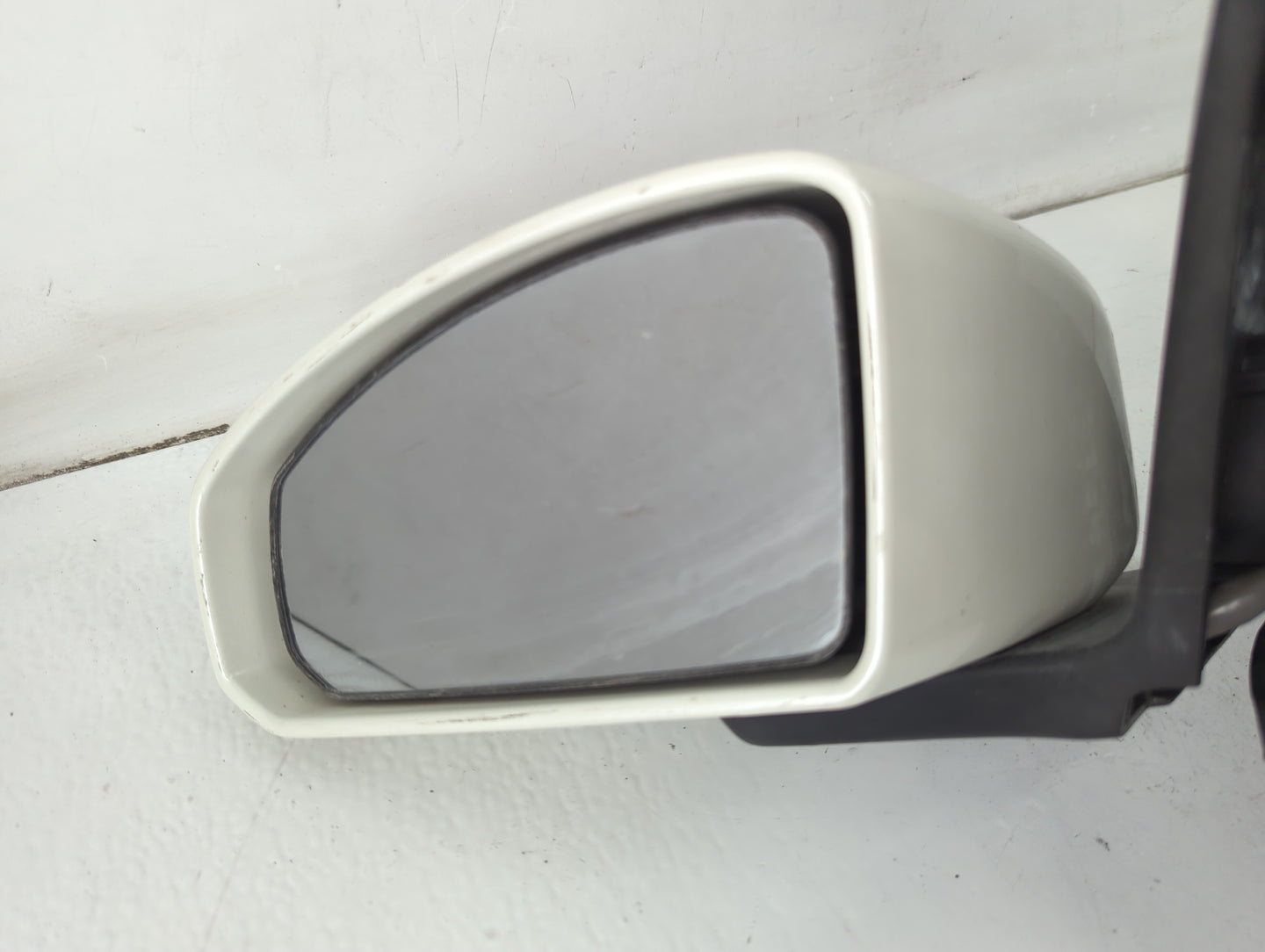 2003-2007 Infiniti G35 Side Mirror Replacement Driver Left View Door Mirror Fits Fits 2003 2004 2005 2006 2007 OEM Used Auto