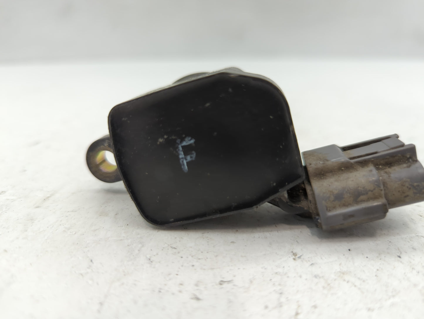 2003-2007 Infiniti G35 Ignition Coil Igniter Pack - Oemusedautoparts1.com