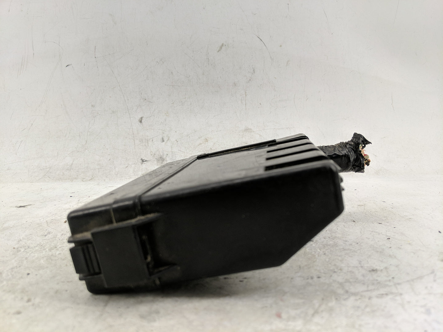 2005-2006 Infiniti G35 Fusebox Fuse Box Panel Relay Module Fits Fits 2005 2006 OEM Used Auto Parts - Oemusedautoparts1.com